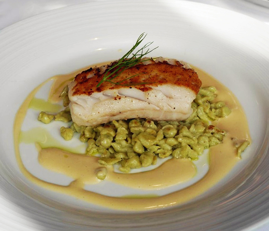 ../Images/HUANG,MEI-HUI.Alaska.Seven Glaciers (36).jpg